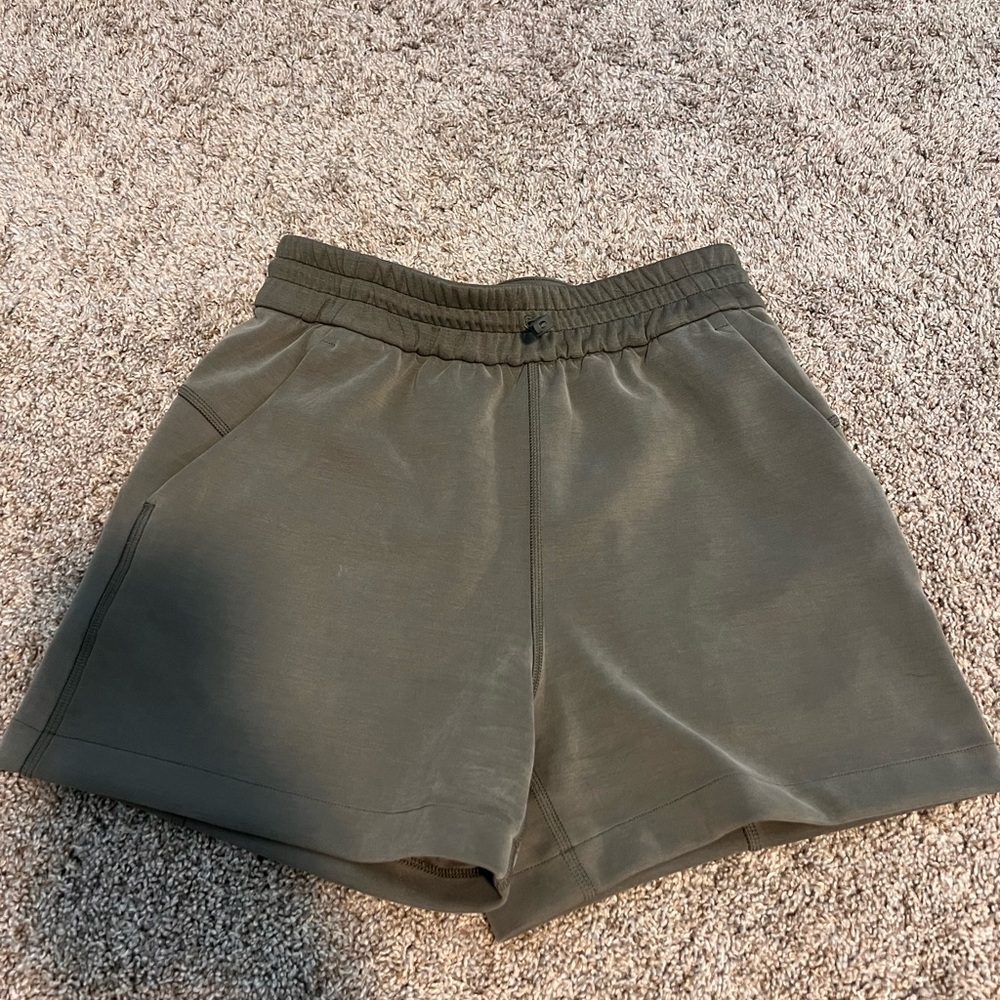 Lululemon Softstreme shorts